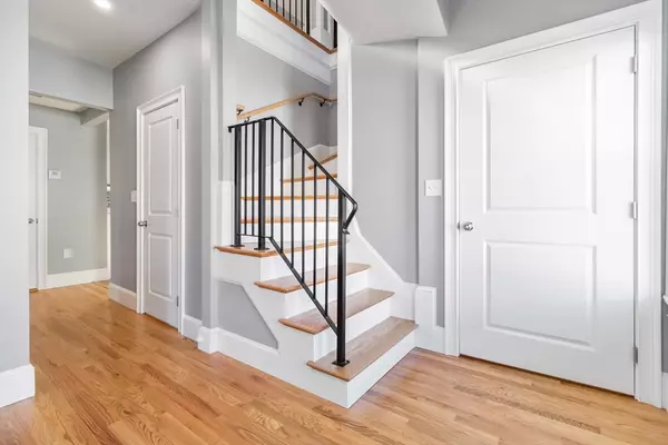 49 Mansfield St #1, Everett, MA 02149