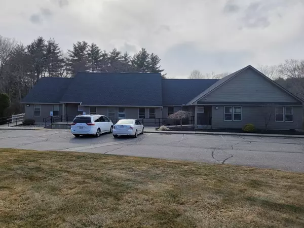 Sturbridge, MA 01566,67 Hall