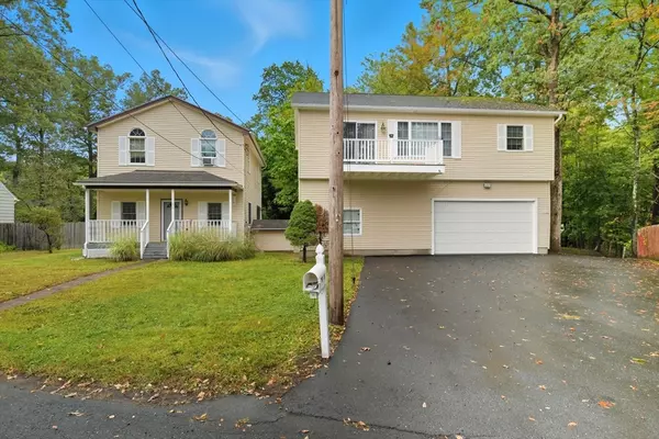 Southwick, MA 01077,21 Grove St