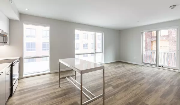 Cambridge, MA 02142,50 Rogers St. #201