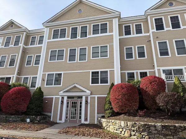 11 Cheriton Rd #107, Boston, MA 02132