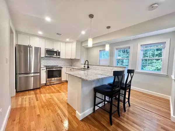 Wellesley, MA 02481,19 Bernard Rd #2