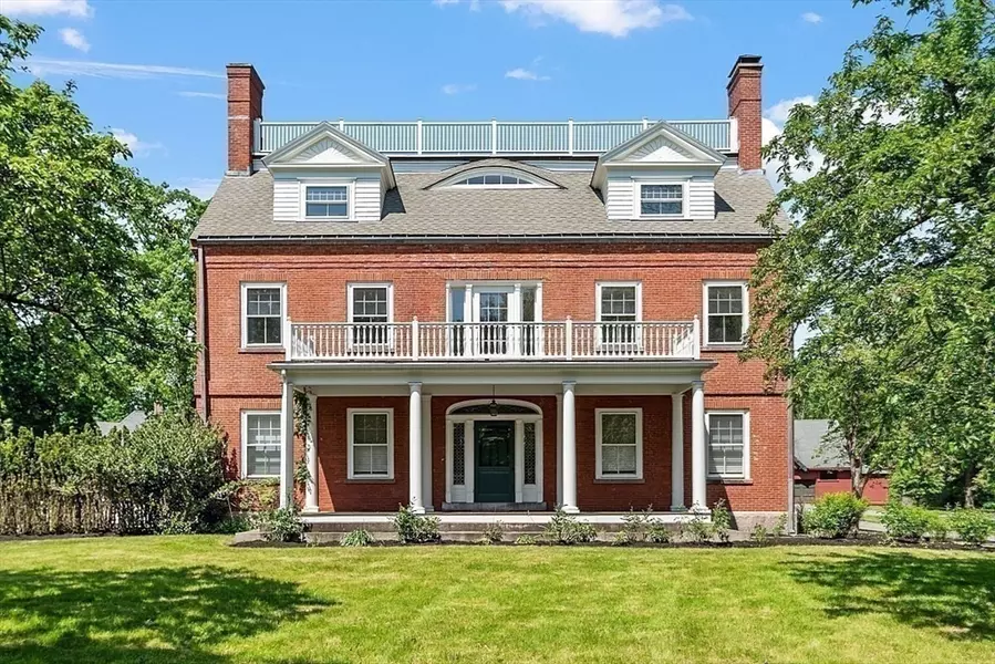 23 Lewis Rd, Concord, MA 01742