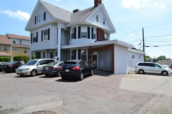Wakefield, MA 01880,34 Chestnut Street #A