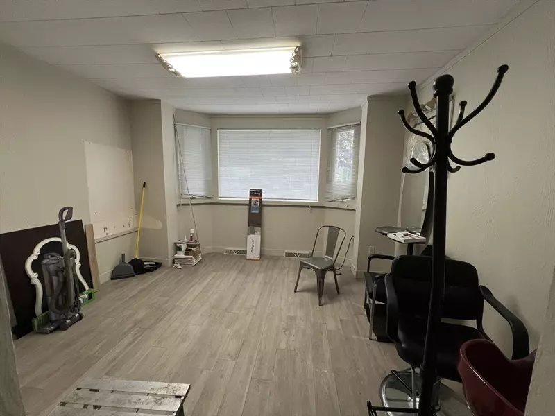 34 Chestnut Street #A, Wakefield, MA 01880