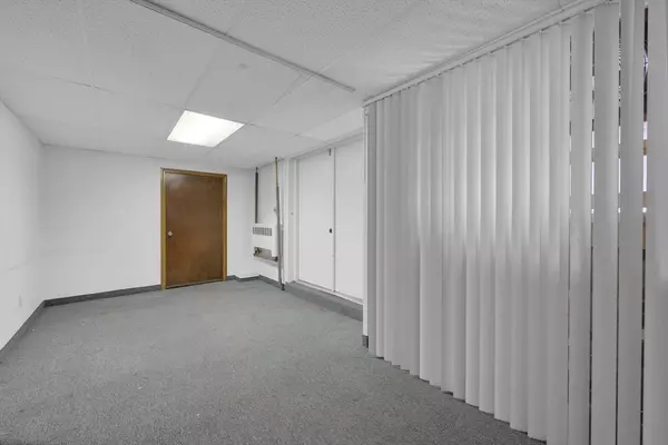 Spencer, MA 01562,200 Main Street #3