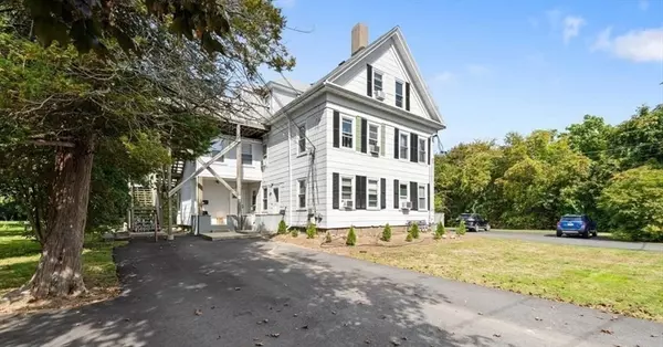 Rockland, MA 02370,35-37 Salem St