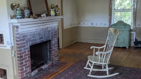 Lynn, MA 01904,714 Lynnfield St