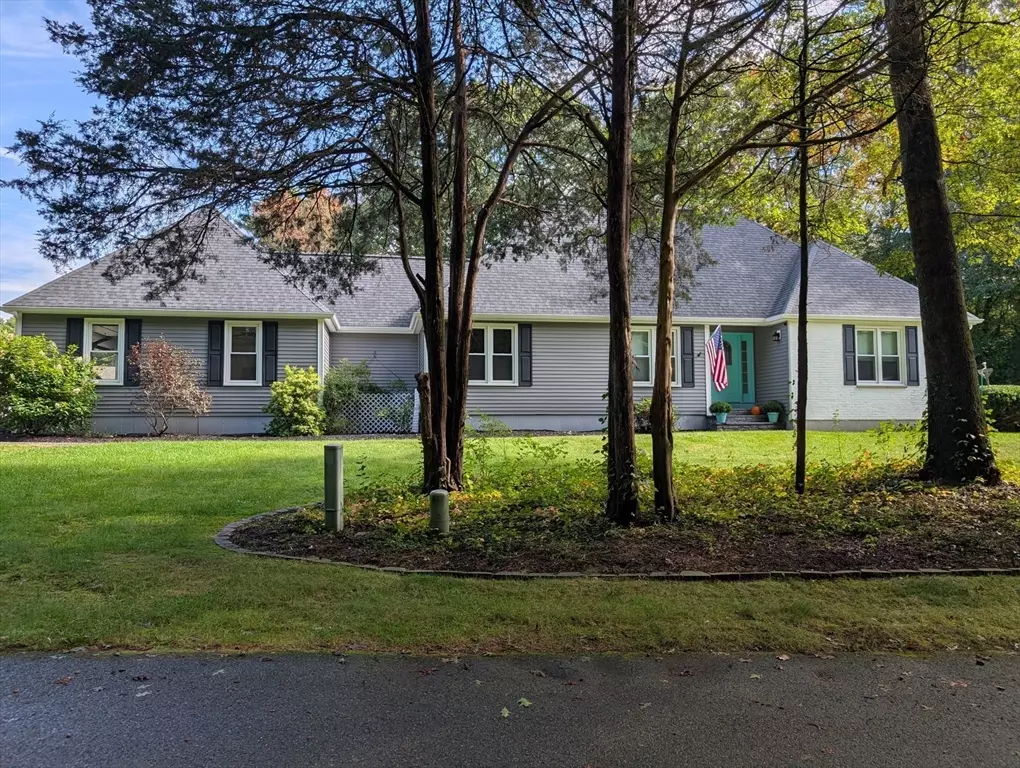 Mansfield, MA 02048,4 Shady Brook Ln