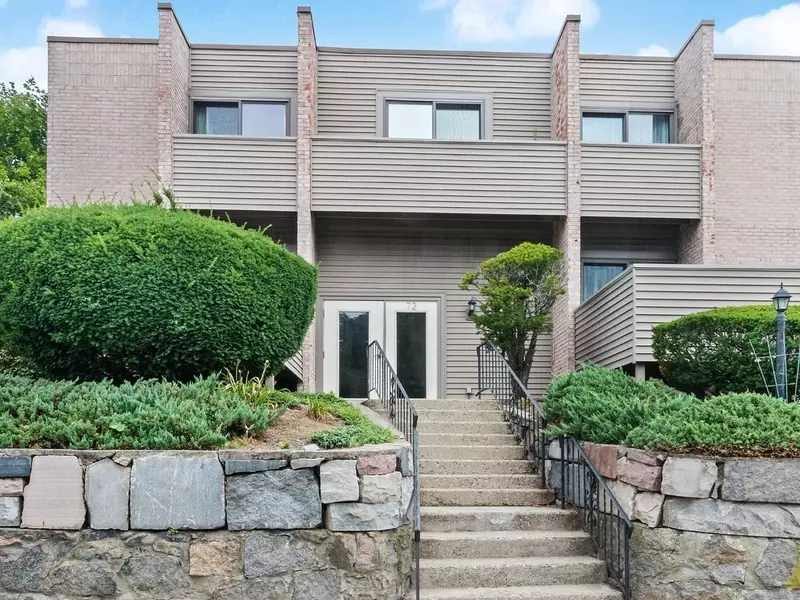72 Centre St. #J, Quincy, MA 02169