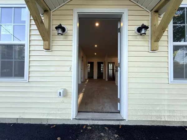 Grafton, MA 01536,24 Creeper Hill Road #R