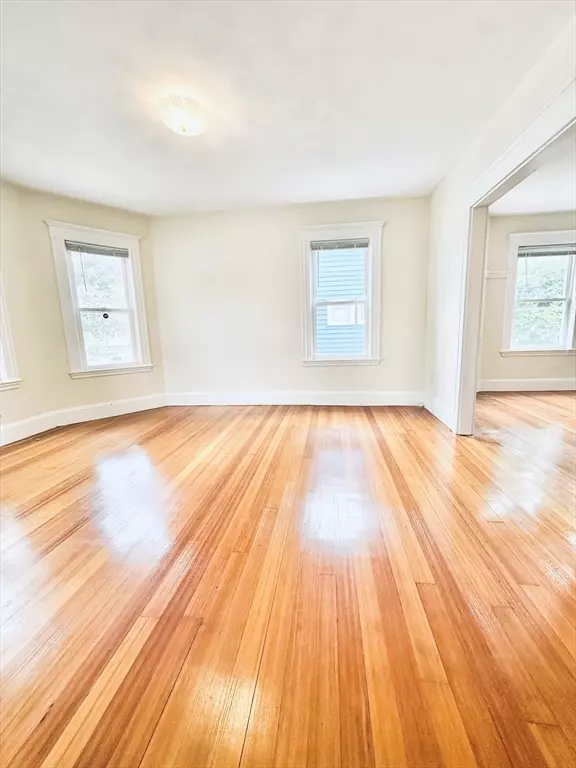 Belmont, MA 02478,112 Sycamore Street #U:1