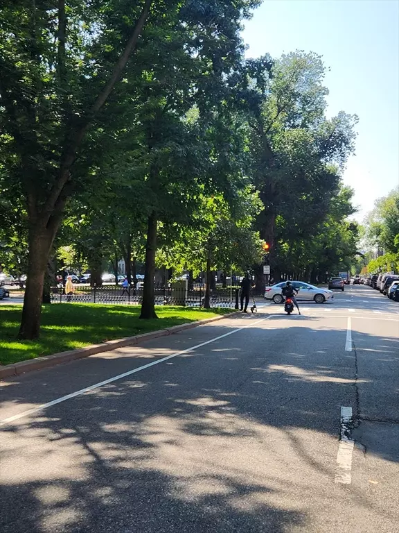Boston, MA 02116,231 Commonwealth Avenue #3