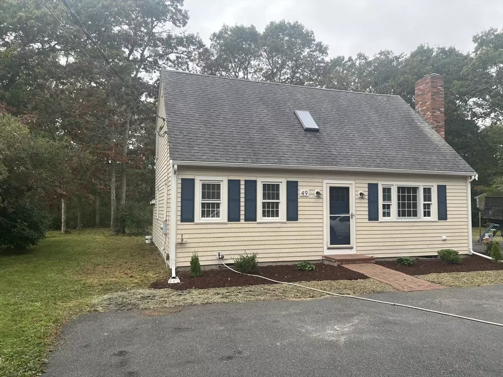 Barnstable, MA 02648,49 Burnham