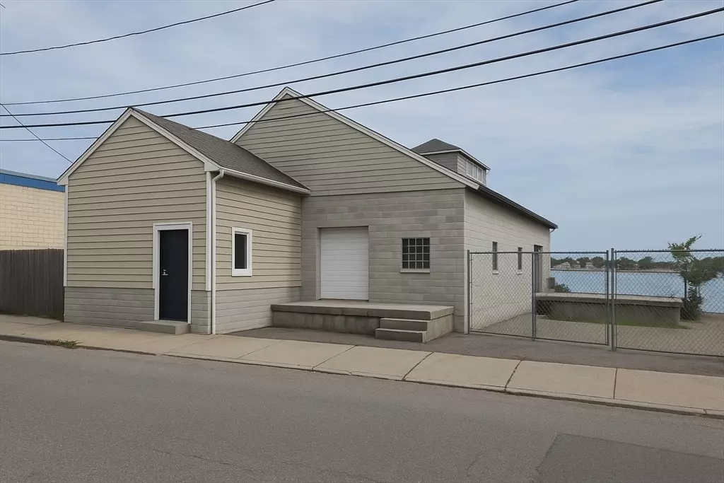 New Bedford, MA 02740,1510 Padanaram Ave