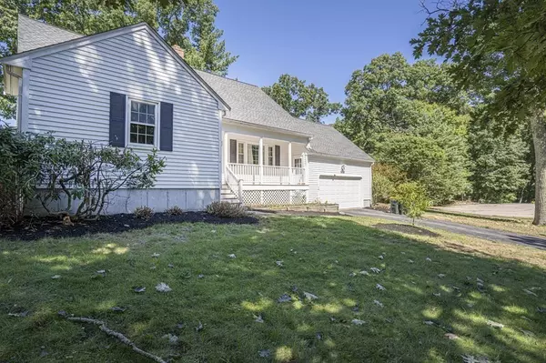 Franklin, MA 02038,2 Toni Ln