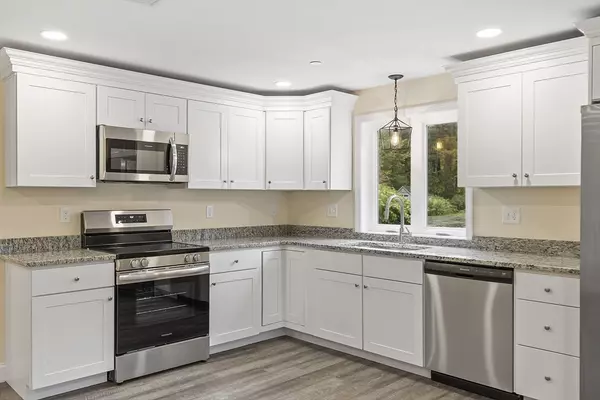 20 Townsend Street #1, Pepperell, MA 01463