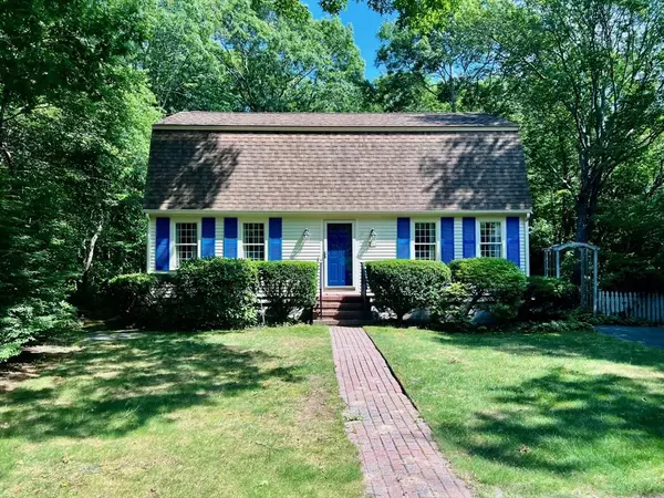 37 Spencer Dr., Plymouth, MA 02360