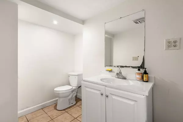 Worcester, MA 01605,44 Westminster