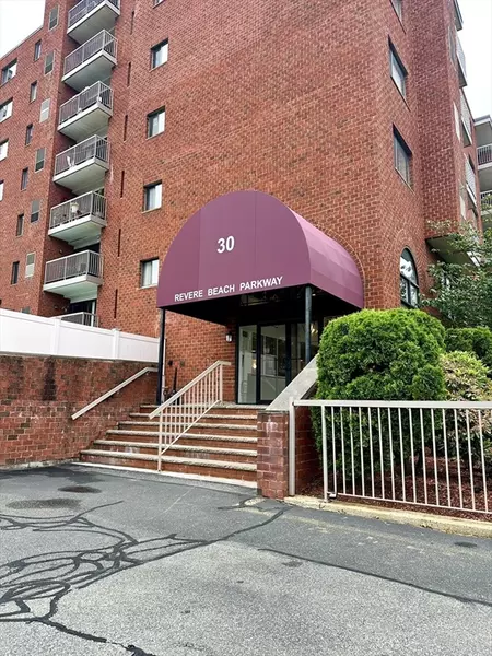 30 Revere Beach Pkwy #505, Medford, MA 02155