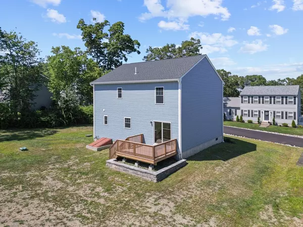 Fall River, MA 02721,961 Wood St