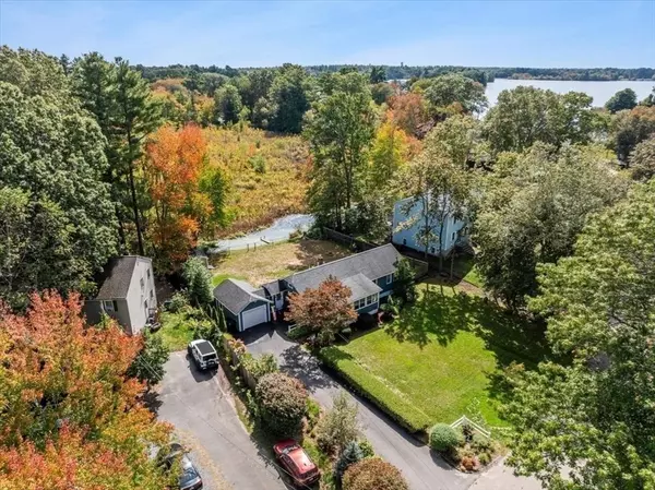 Norton, MA 02766,22 S Lakeview Rd