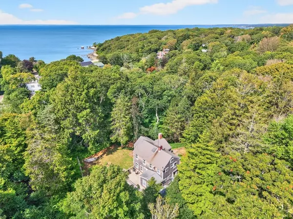 54 Whitman Rd, Falmouth, MA 02543