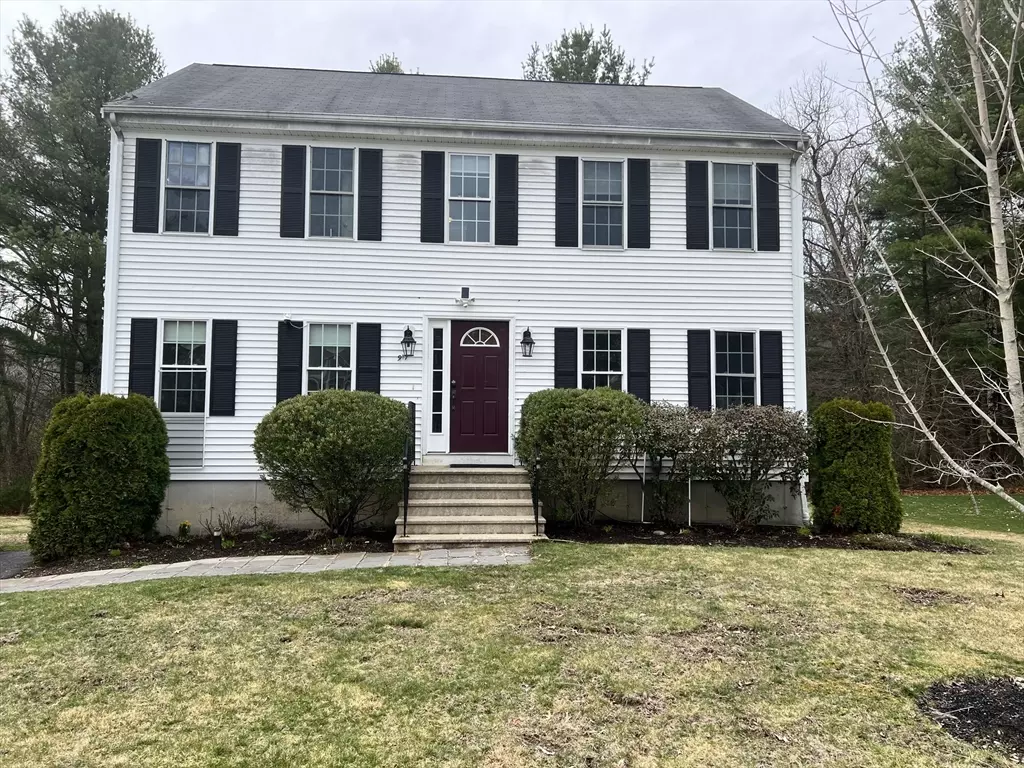 Dighton, MA 02715,917 Dighton Woods Cir