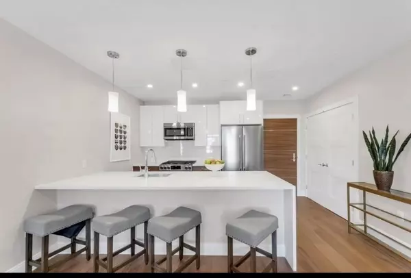 Boston, MA 02132,425 Lagrange Street #110