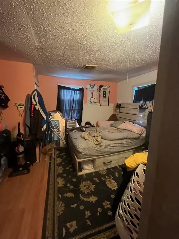 Pittsfield, MA 01201,288 Bradford St