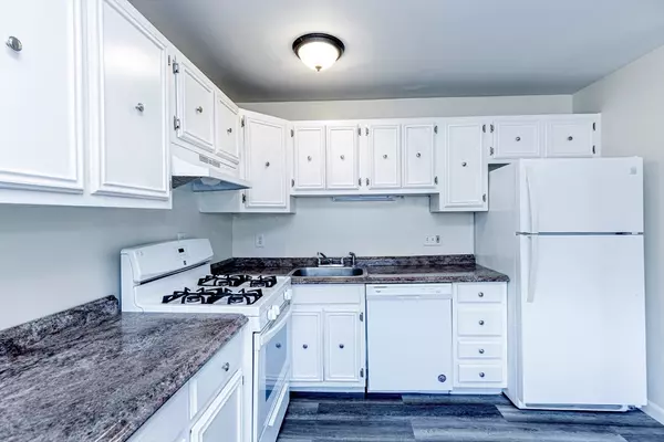 North Andover, MA 01845,54 Fernview Ave #4
