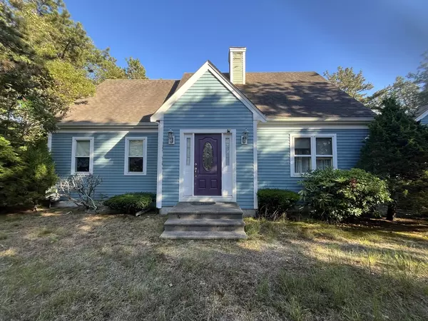 Mashpee, MA 02649,8 Shadbush Cir