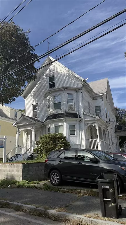 95 Battles St, Brockton, MA 02301