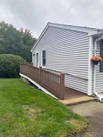 Worcester, MA 01604,270 Sunderland Rd #67