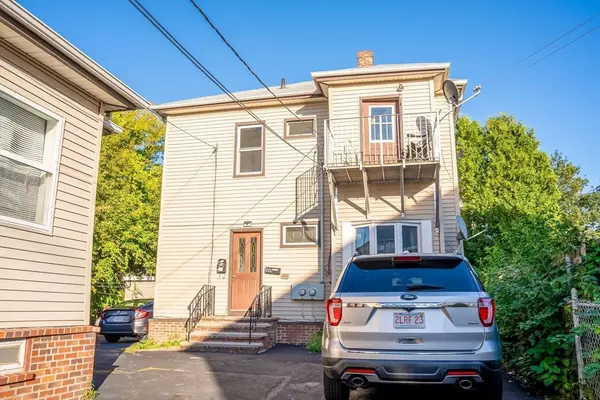 120 Jefferson St, Fall River, MA 02721