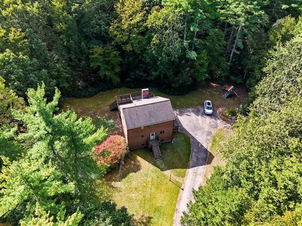 Kingston, NH 03848,16 Jericho Dr