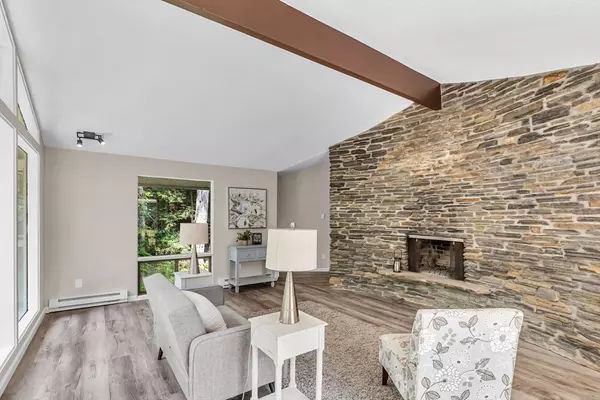 Westfield, MA 01085,444 Loomis St