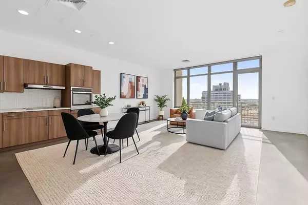 Somerville, MA 02143,9 Medford Street #PH3