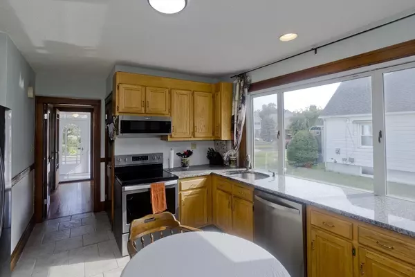 Chicopee, MA 01020,59 Ellerton St