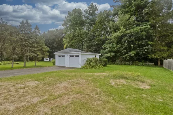 Chicopee, MA 01020,59 Ellerton St