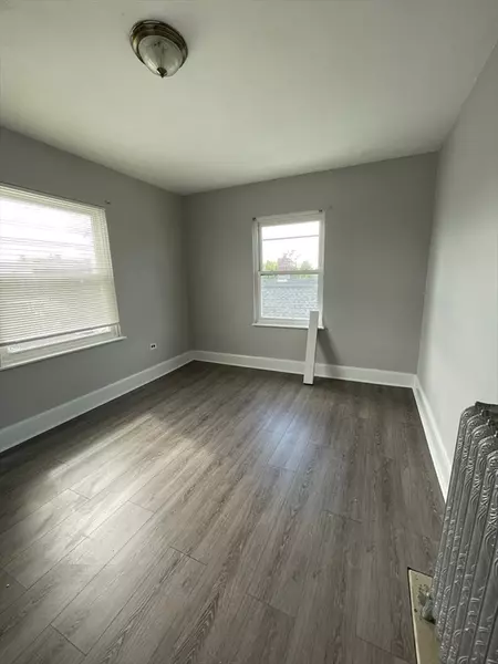 11 Shepard St #4, Lynn, MA 01902