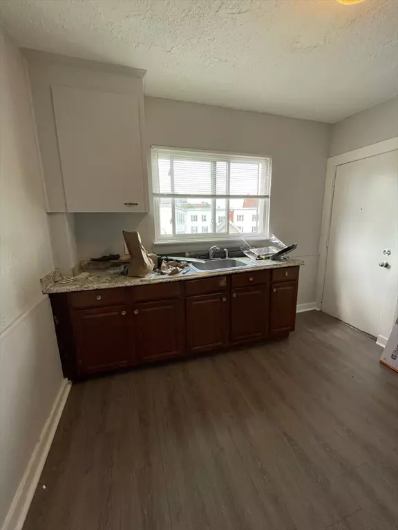 Lynn, MA 01902,11 Shepard St #4