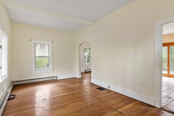 Newton, MA 02466,97 Hawthorne Ave