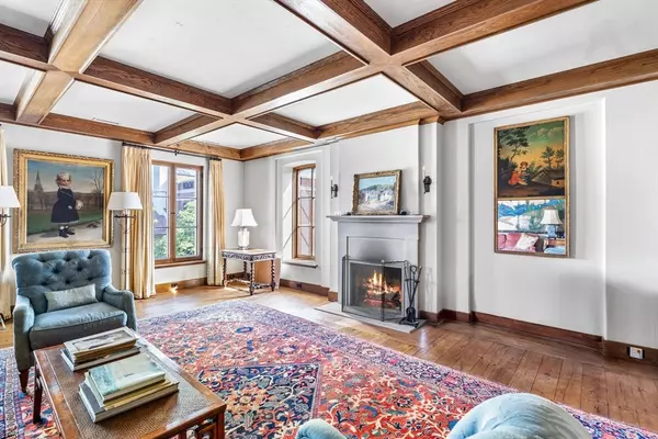 Boston, MA 02108,142 Chestnut Street #PH