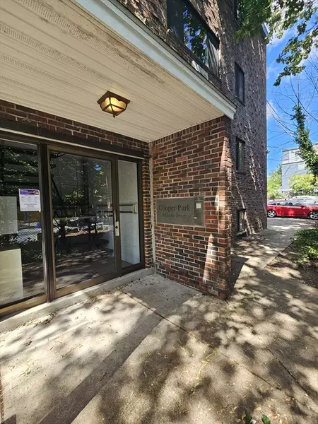 5 Centre Street #32, Cambridge, MA 02139