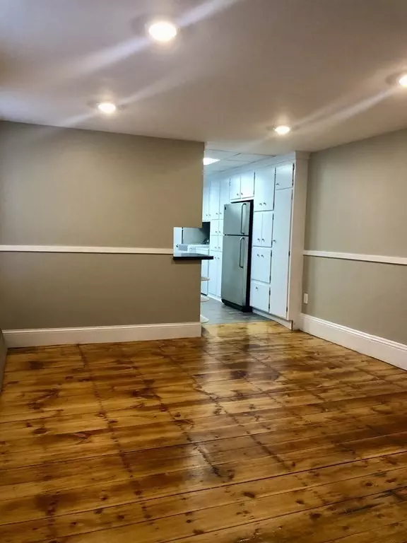 Waltham, MA 02453,165 Chestnut #2