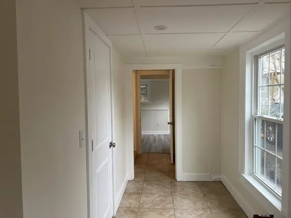 Plymouth, MA 02360,6 Samoset St #1 Rear