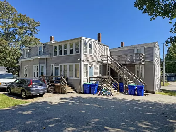 Rockland, MA 02370,83 Summit St