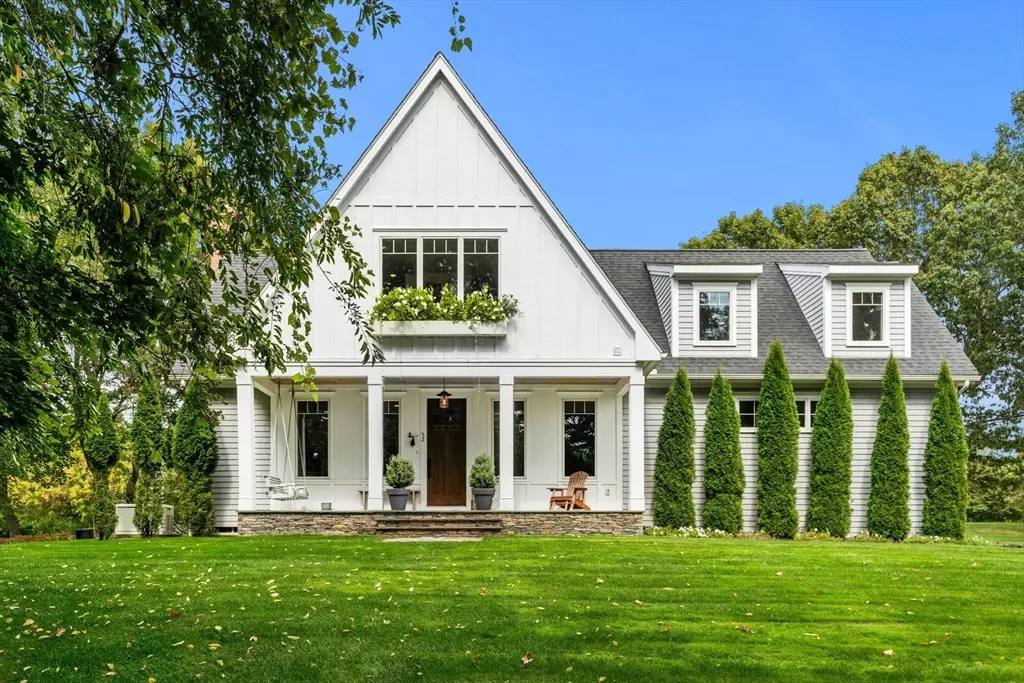 Essex, MA 01929,2 Riverview Hill