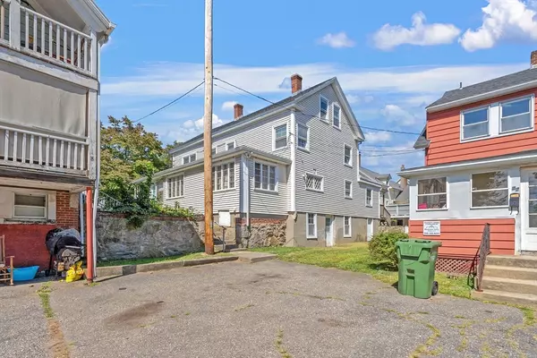 Northbridge, MA 01588,18-24 East St